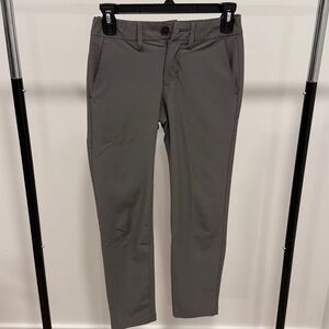 Abercrombie Kids Gray Performance Chino Trousers size 9/10